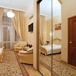Ekaterina Hotel 3*